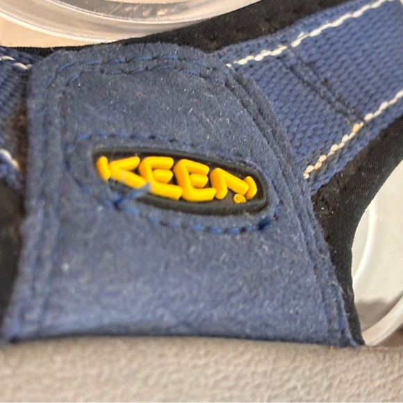 KEEN Sz 7 Newport Sandals Waterproof Bungee Closure Hiking Outdoors Slip On - Picture 6 of 10